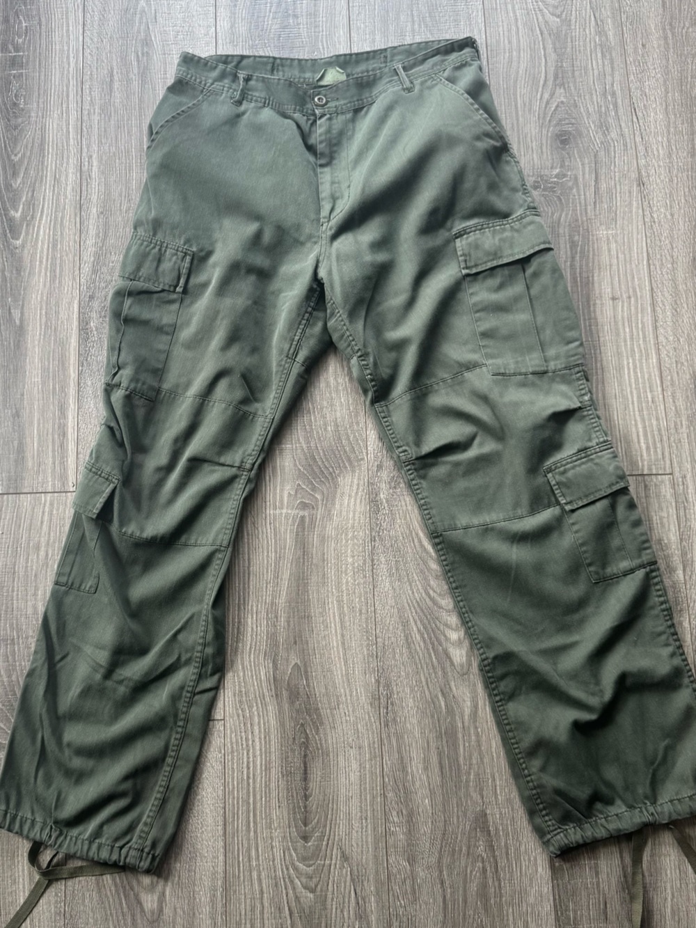 Vintage Green Cargo Pants - Durable Utility Trousers
